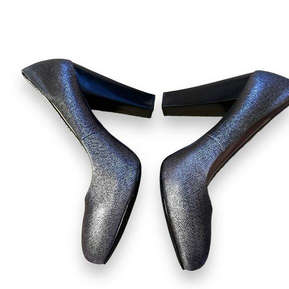Calvin Klein Elita Cosmopolitan Stacked Pump Heels in Metallic Silver Sz 8.5 - Picture 3 of 16